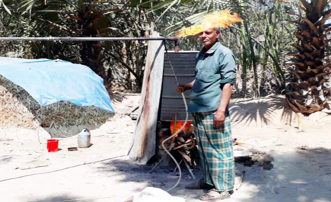 পরিত্যক্ত পলিথিনে জ্বালানি তেল-গ্যাস আবিষ্কার