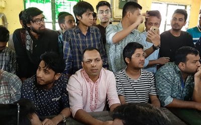 মধুর ক্যান্টিনে ছাত্রদলের সংবাদ সম্মেলন