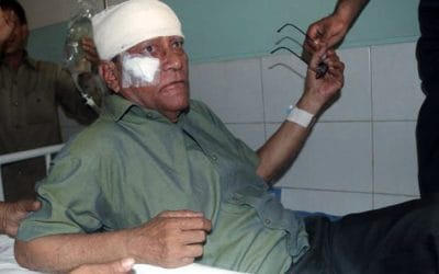 ট্রাকের ধাক্কায় সংগীতশিল্পী খুরশীদ আলম আহত