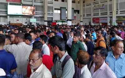 শেষদিনে কাঙ্ক্ষিত টিকিটের প্রত্যাশা যাত্রীদের