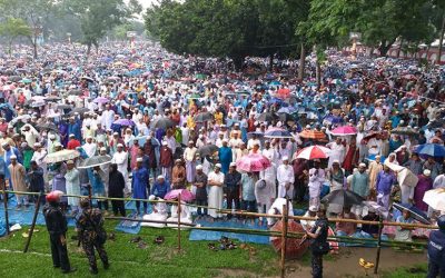 বৃষ্টি উপেক্ষা করে শোলাকিয়ায় ‍বৃহৎ ঈদ জামাত
