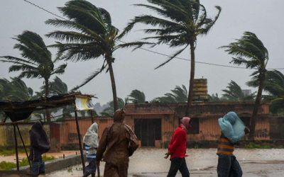 গুজরাটে ধেয়ে আসছে ঘূর্ণিঝড় বায়ু