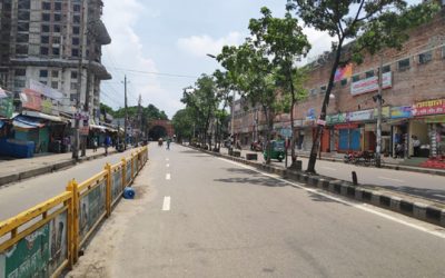 রাস্তা ফাঁকা: আড়মোড়া ভাঙছে রাজধানীর
