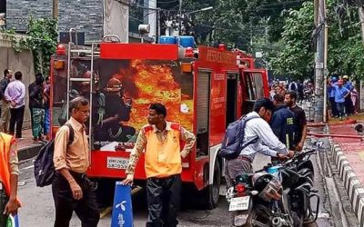 গুলশানে ১০তলা ভবনে আগুন