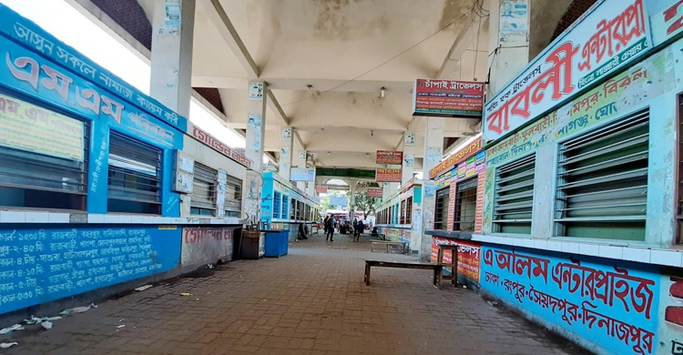 বাস সব পথে আটকা, ঢাকায় টিকিট বিক্রি বন্ধ