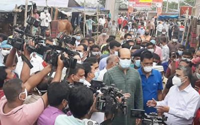 পশুর হাট পরিদর্শনে মেয়র আতিক