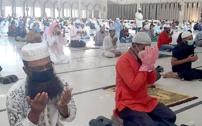 ত্যাগের ঈদে স্রষ্টার কাছে করোনামুক্তির আকুতি