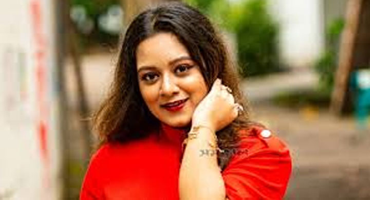 দুই সিনেমায় নায়িকা হয়ে ফিরলেন দীঘি