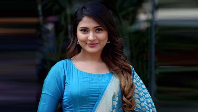প্রথমবার শর্ট ফিল্মে মেহজাবীন