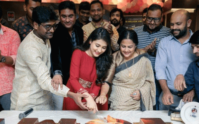 অপূর্ব-মেহজাবীন পেলেন সম্মাননা ক্রেস্ট