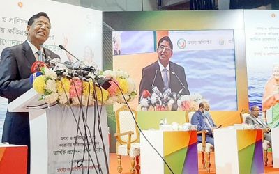 প্রণোদনা পেলেন করোনায় ক্ষতিগ্রস্ত পৌনে ৫ লাখ খামারি
