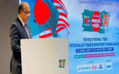 বাংলাদেশে বিনিয়োগে উচ্চ রিটার্নের নিশ্চয়তা রয়েছে: বিএসইসি চেয়ারম্যান