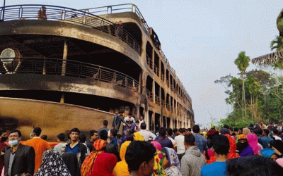 সুগন্ধায় লঞ্চে আগুন: মৃতের সংখ্যা বেড়ে ৩৯