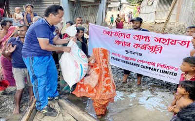 বন্যার্তদের খাদ্য সহায়তা দিল প্রভাতী ইন্স্যুরেন্স
