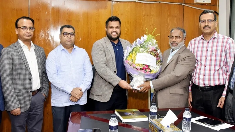 পপুলার লাইফের চেয়ারম্যান জহিরুল ইসলামকে শুভেচ্ছা জ্ঞাপন