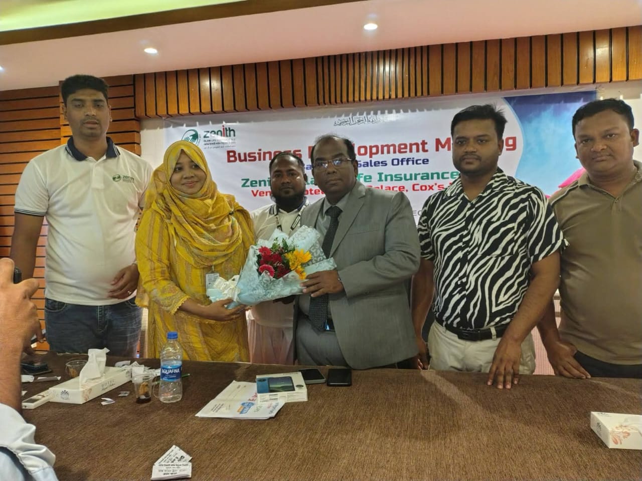 কক্সবাজারে জেনিথ লাইফের আনন্দ ভ্রমণ ও উন্নয়ন সভা