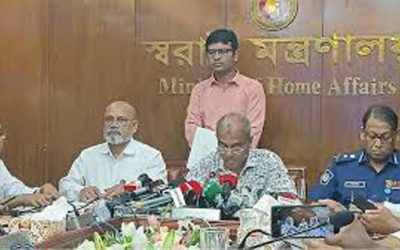 দুর্গাপূজা উপলক্ষ্যে ২৪ সেপ্টেম্বর থেকে মাঠে থাকবে আইনশৃঙ্খলা বাহিনী : স্বরাষ্ট্র উপদেষ্টা
