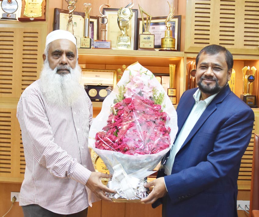 মনিরুল হক চৌধুরীকে ন্যাশনাল লাইফের শুভেচ্ছা