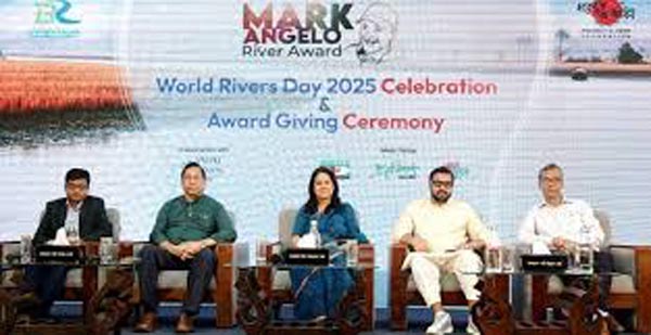 সেন্টমার্টিনে পর্যটন কখনোই বন্ধ করা হয়নি: পরিবেশ উপদেষ্টা