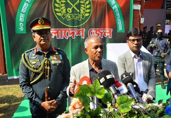 নির্বাচন নিয়ে কোনো সংশয় নেই- স্বরাষ্ট্র উপদেষ্টা