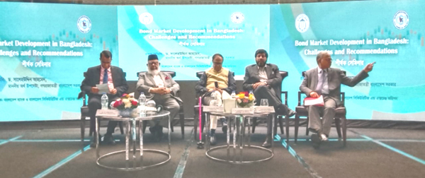 বন্ড মার্কেট শক্তিশালী করতে ব্যবসায়িক ও আর্থিক সংস্কৃতির পরিবর্তন প্রয়োজন: গভর্নর