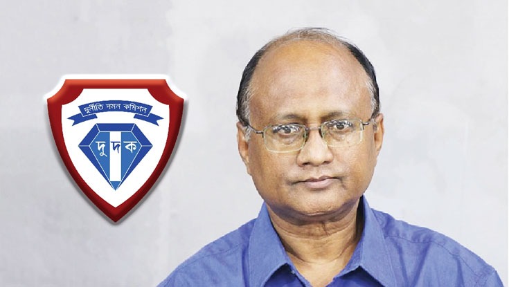 দুদক চেয়ারম্যান ও দুই কমিশনারের পদত্যাগ