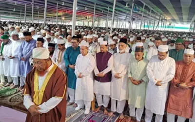 চট্টগ্রামে ঈদের জামাতে মুসল্লিদের ঢল