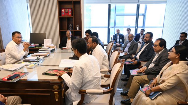 ‘কৃষক কার্ড’ কার্যক্রম এগিয়ে নিতে প্রধানমন্ত্রীর নির্দেশ