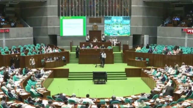 সংসদ সদস্যদের খেলাপি ঋণ ৩ হাজার ৩৩০ কোটি: অর্থমন্ত্রী