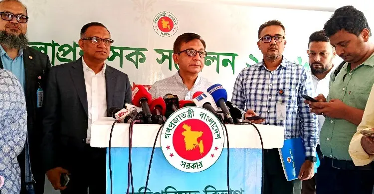 বাজার নিয়ন্ত্রণে ডিসিদের নজরদারি বাড়াতে বললেন বাণিজ্যমন্ত্রী
