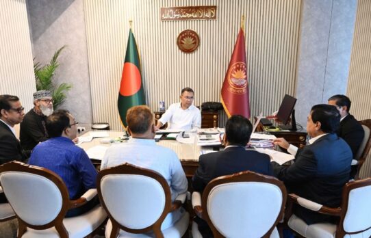 রোজপুরের সড়কগুলো দ্রুত যান চলাচলের উপযোগী করার নির্দেশ প্রধানমন্ত্রীর