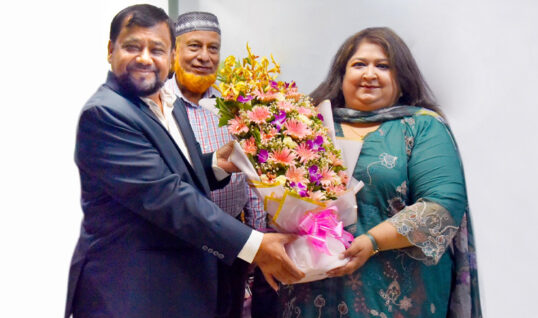 আইডিআরএ চেয়ারম্যানকে ন্যাশনাল লাইফের শুভেচ্ছা
