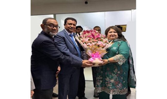 আইডিআরএ’র চেয়ারম্যানকে সন্ধানী লাইফের শুভেচ্ছা