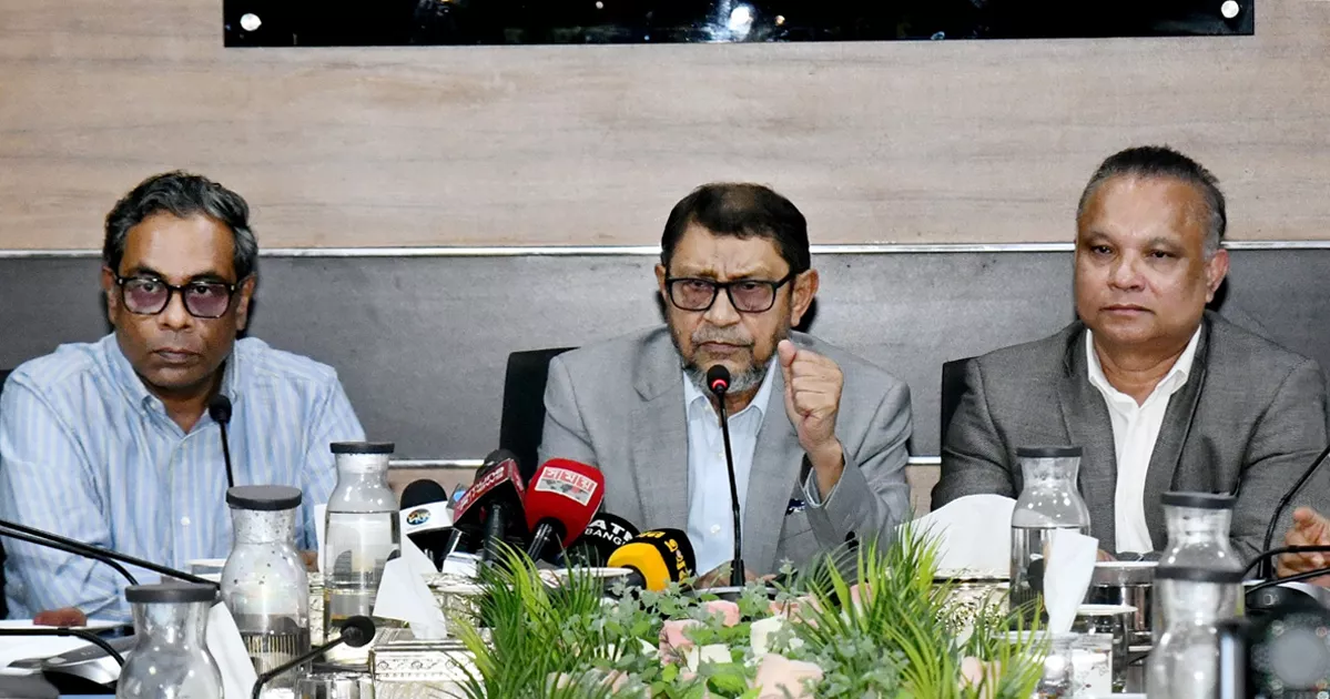 চিকিৎসকের ফি না নেওয়ার নির্দেশ স্বাস্থ্যমন্ত্রীর