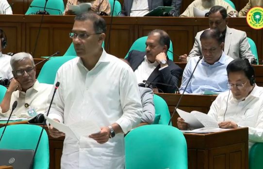 বীমা খাতে লুটপাটের অভিযোগ তদন্ত শেষে আইনানুগ ব্যবস্থা নেয়ার আশ্বাস প্রধানমন্ত্রীর