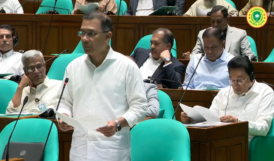 বীমা খাতে লুটপাটের অভিযোগ তদন্ত শেষে আইনানুগ ব্যবস্থা নেয়ার আশ্বাস প্রধানমন্ত্রীর