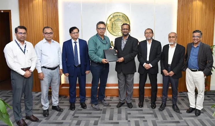 বাংলাদেশ ব্যাংক ও পিকেএসএফের মধ্যে ৫ হাজার কোটি টাকার চুক্তি স্বাক্ষরিত