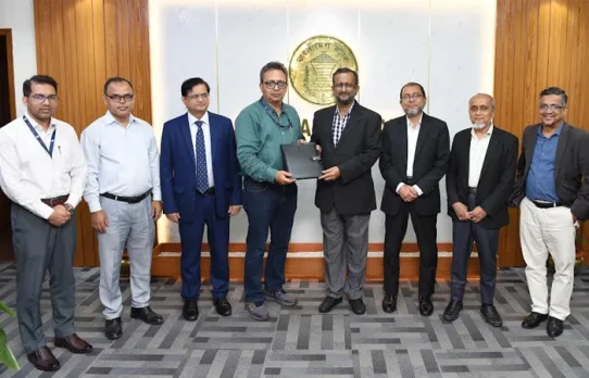 বাংলাদেশ ব্যাংক ও পিকেএসএফ-এর মধ্যে ৫ হাজার কোটি টাকার চুক্তি স্বাক্ষর