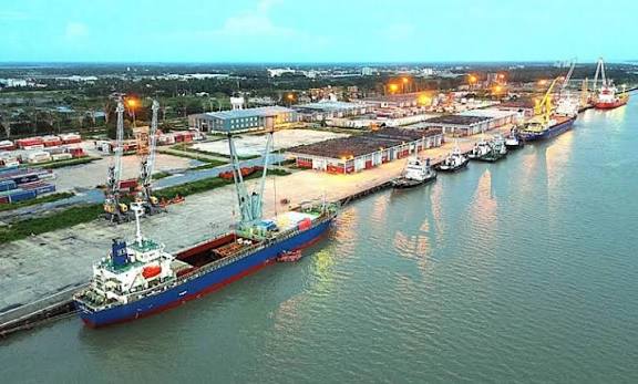 ৪ হাজার কোটি টাকার ঋণচুক্তি, চট্টগ্রাম বন্দরের চাপ কমাতে সক্ষমতা বাড়াচ্ছে মোংলা