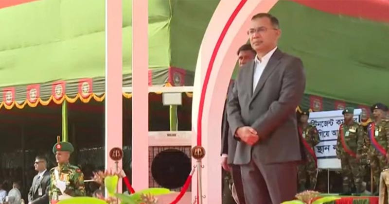 সেনাবাহিনীর ৭ ইউনিটের সম্মাননা, পতাকা দিলেন প্রধানমন্ত্রী